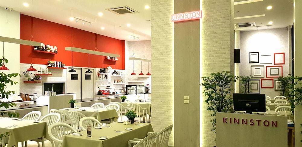 The Kinn Bangkok Exterior photo