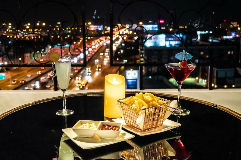 The Kinn Bangkok Exterior photo