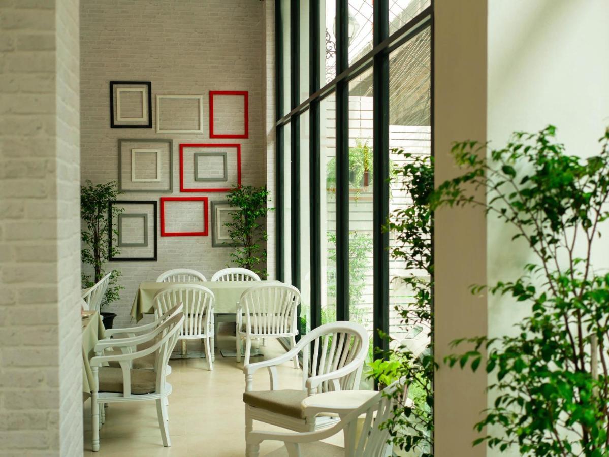 The Kinn Bangkok Exterior photo